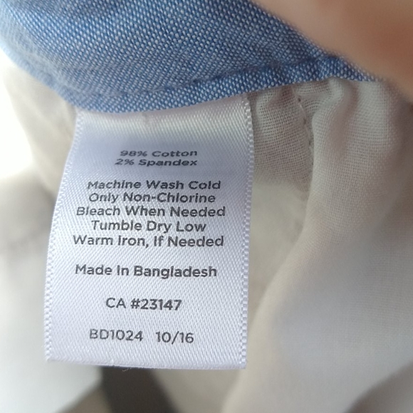 Chino shorts - Picture 5 of 5